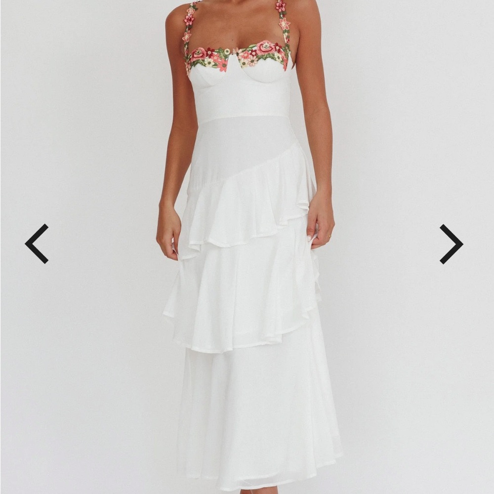 Selfie Leslie White Spaghetti Strap Midi Sundress